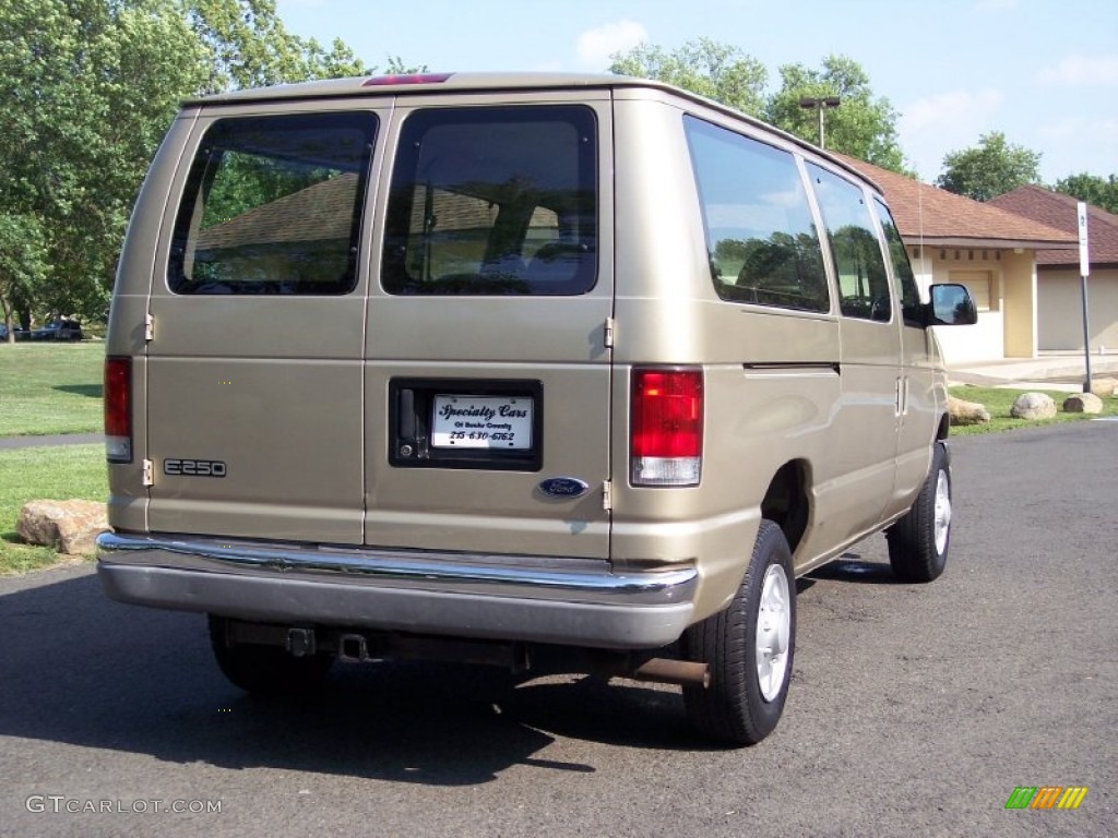 2000 E Series Van E250 Passenger - Harvest Gold Metallic / Medium Parchment photo #7