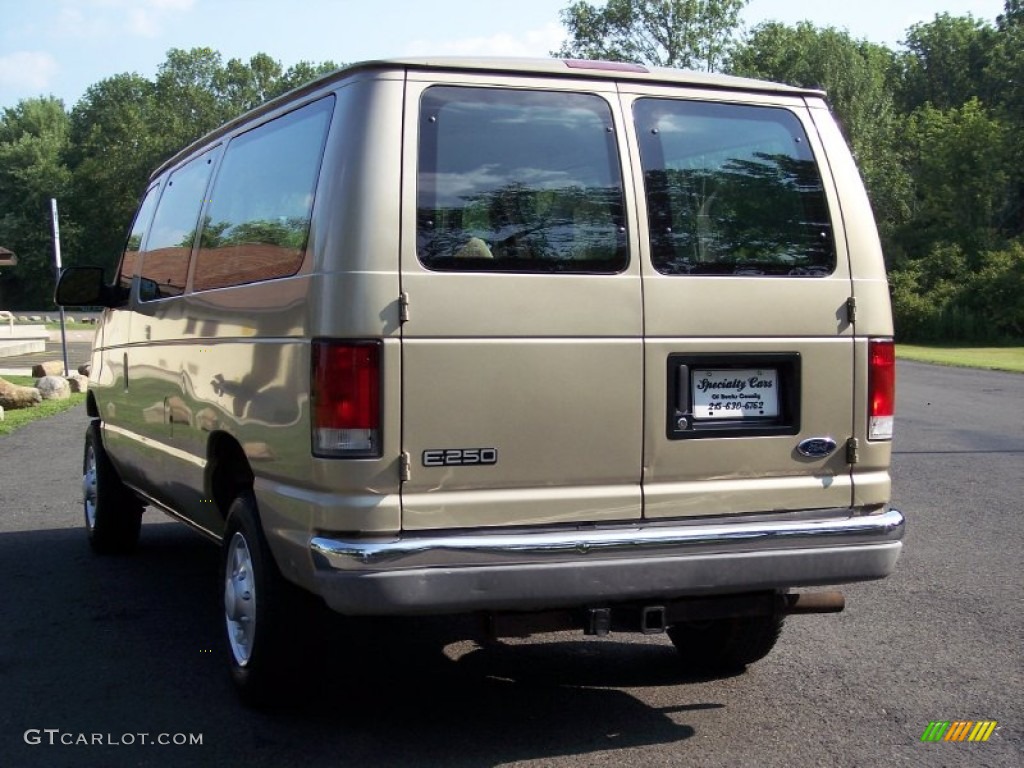 2000 E Series Van E250 Passenger - Harvest Gold Metallic / Medium Parchment photo #8