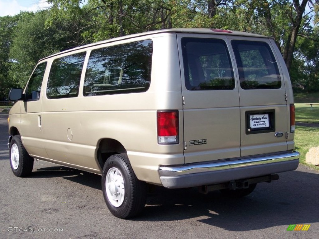 2000 E Series Van E250 Passenger - Harvest Gold Metallic / Medium Parchment photo #16