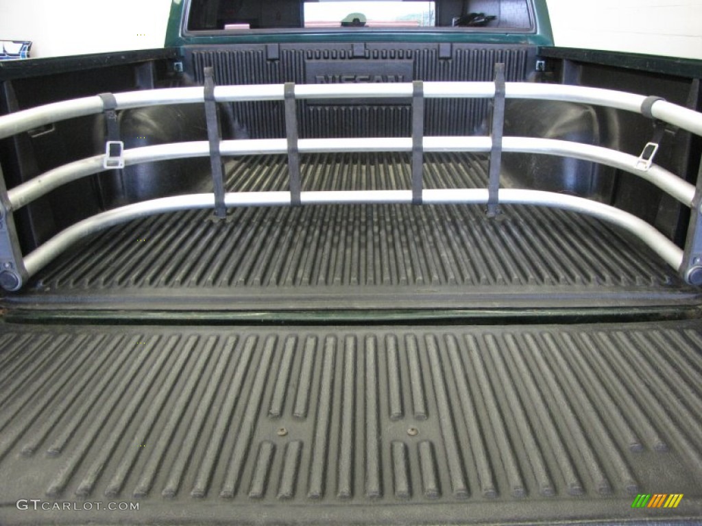 2001 Frontier XE V6 Crew Cab 4x4 - Alpine Green Metallic / Gray photo #18