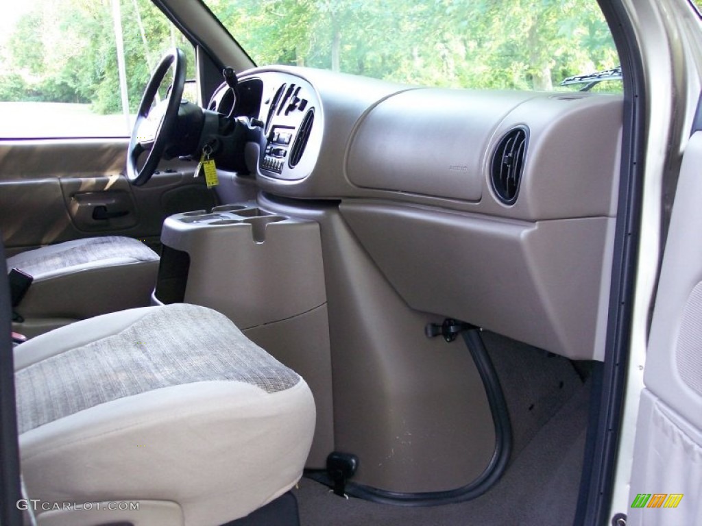 2000 Ford E Series Van E250 Passenger Dashboard Photos