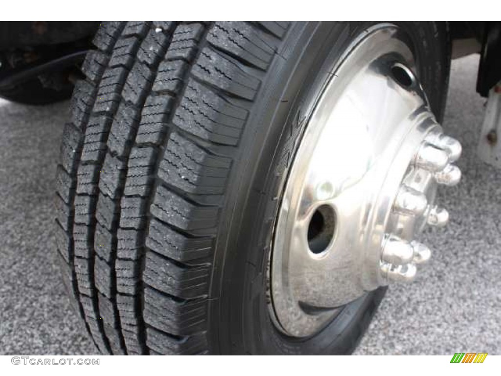 2003 Ford E Series Cutaway E450 Commercial Moving Truck Wheel Photo #51617488