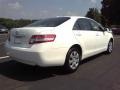 Super White - Camry  Photo No. 16