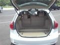 Blizzard White Pearl - Venza V6 Photo No. 15