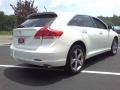 Blizzard White Pearl - Venza V6 Photo No. 16