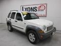 2005 Stone White Jeep Liberty Sport 4x4  photo #13