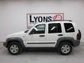 2005 Stone White Jeep Liberty Sport 4x4  photo #21