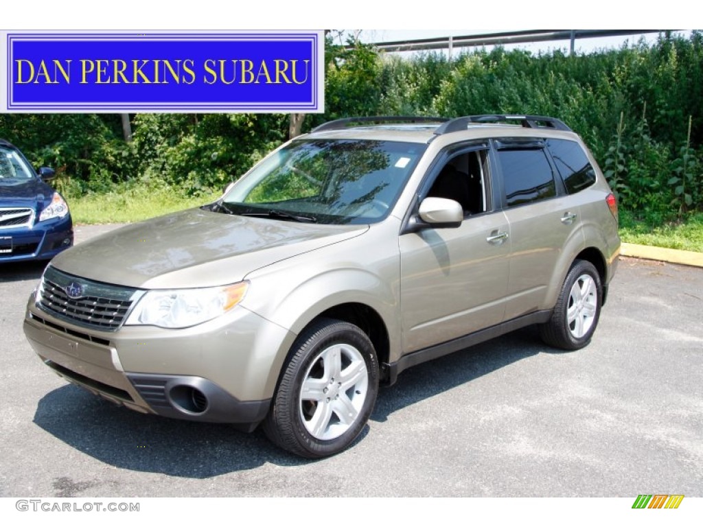 2009 Forester 2.5 X Premium - Topaz Gold Metallic / Platinum photo #1