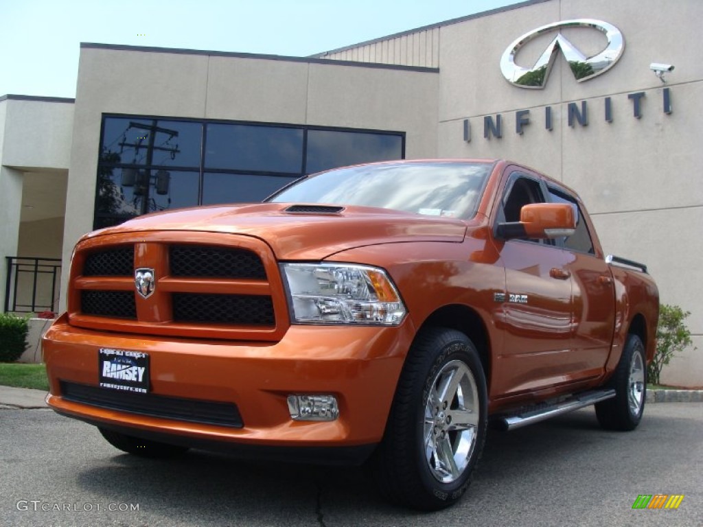 2010 Ram 1500 Sport Crew Cab 4x4 - Mango Tango Pearl / Dark Slate/Medium Graystone photo #1