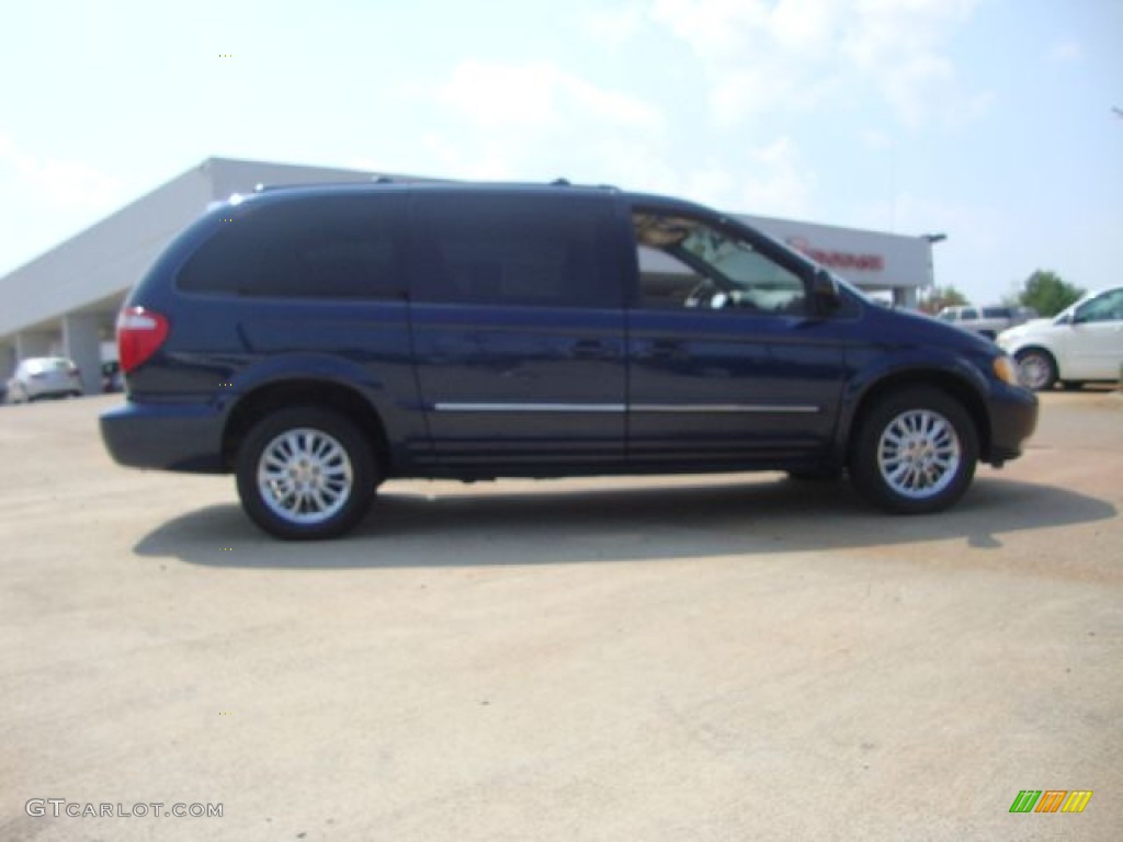 2003 Town & Country Limited - Midnight Blue Pearl / Taupe photo #2