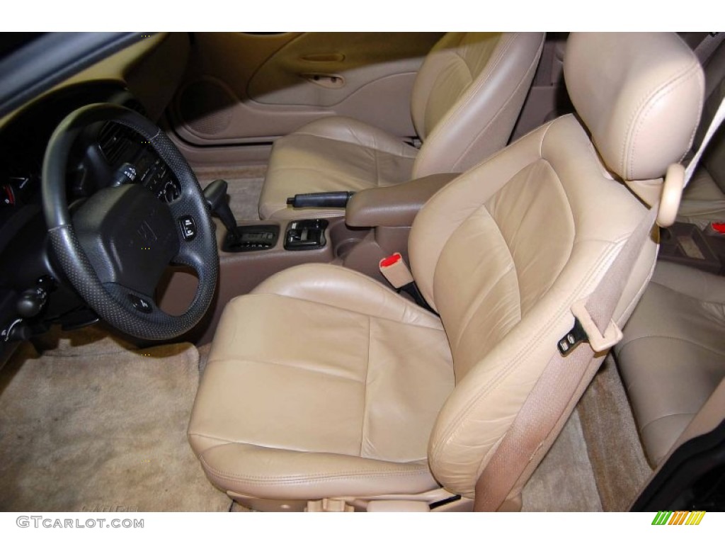 Tan Interior 2001 Saturn S Series SC2 Coupe Photo #51624250
