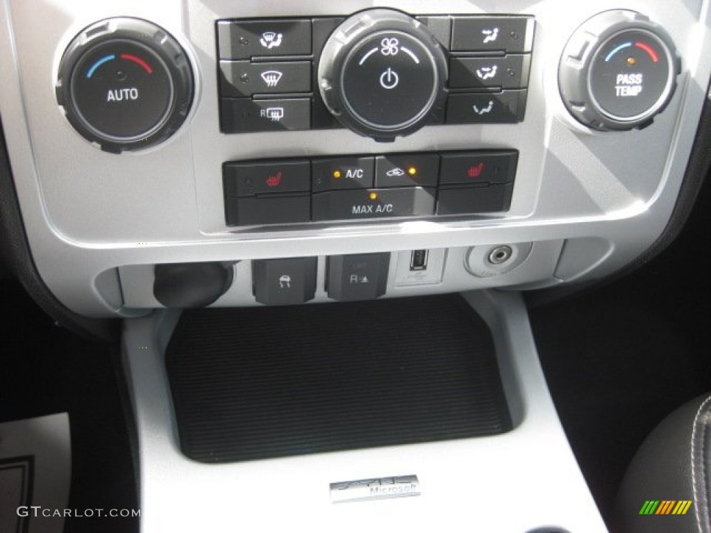 2009 Mercury Mariner V6 Premier 4WD Controls Photo #51627172