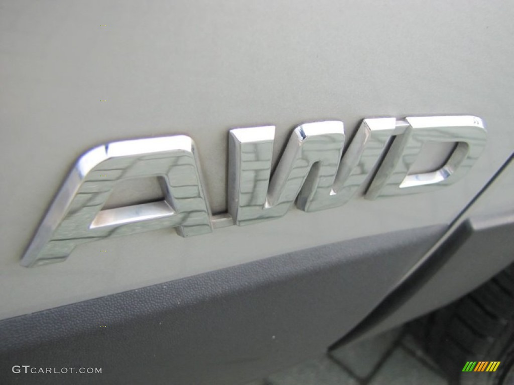 2011 Sorento LX AWD - Bright Silver / Black photo #20