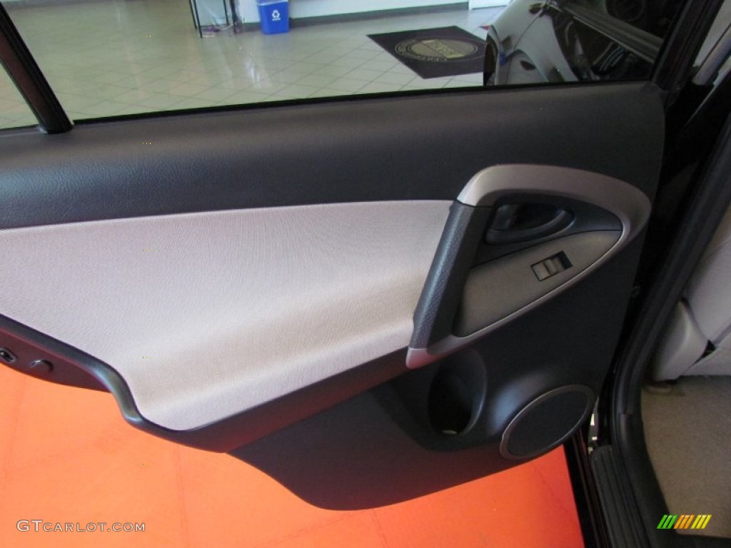 2008 RAV4 4WD - Black / Taupe photo #9