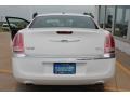 Bright White - 300 C Hemi Photo No. 4