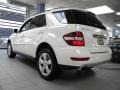 Arctic White - ML 350 4Matic Photo No. 6