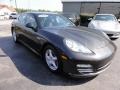 Carbon Grey Metallic - Panamera 4 Photo No. 4