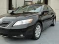 Black - Camry XLE V6 Photo No. 4