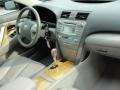 Black - Camry XLE V6 Photo No. 10