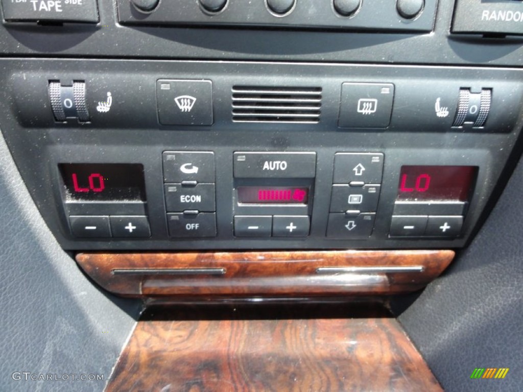 2001 Audi Allroad 2.7T quattro Avant Controls Photo #51638677