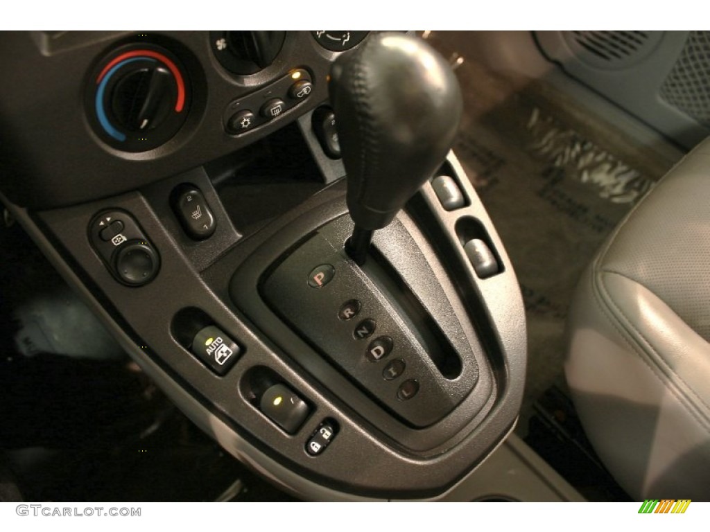 2003 VUE AWD - Bright Blue / Gray photo #11