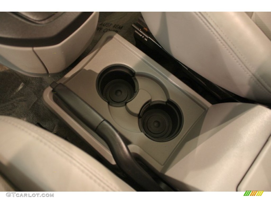2003 VUE AWD - Bright Blue / Gray photo #12