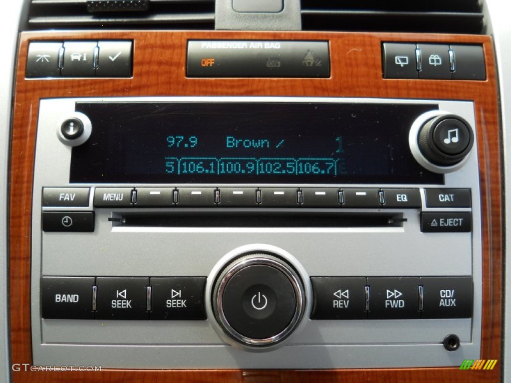 2008 Chevrolet Equinox LT AWD Controls Photo #51639160