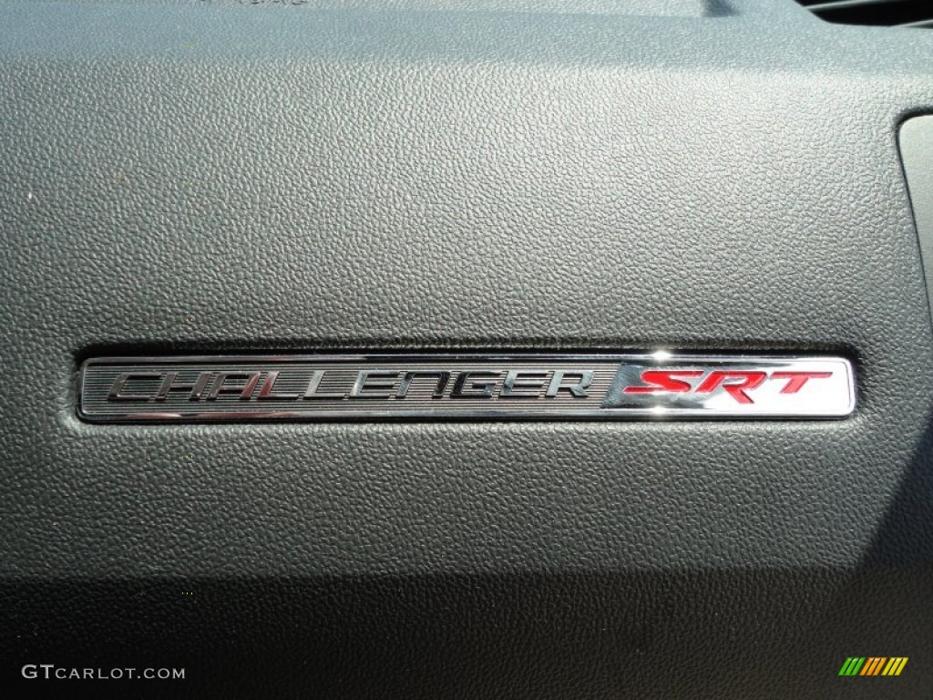 2010 Dodge Challenger SRT8 Marks and Logos Photo #51645481