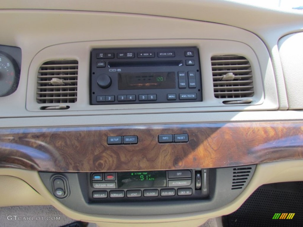 2006 Mercury Grand Marquis LS Controls Photo #51645994