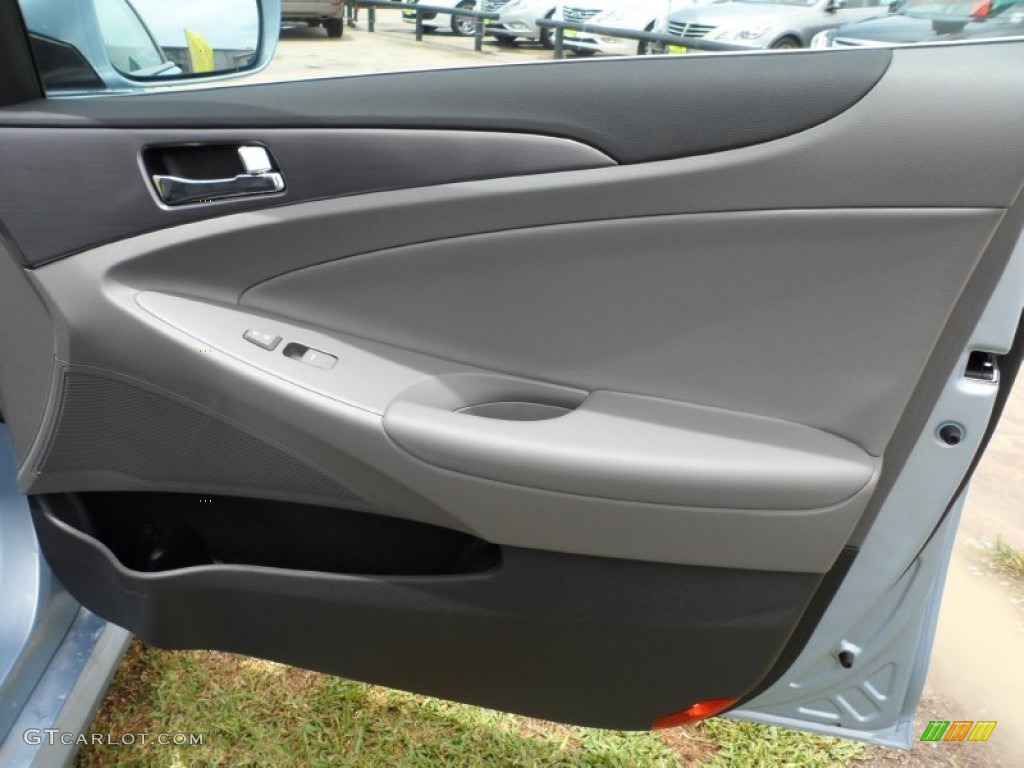2011 Hyundai Sonata Hybrid Gray Door Panel Photo #51646310