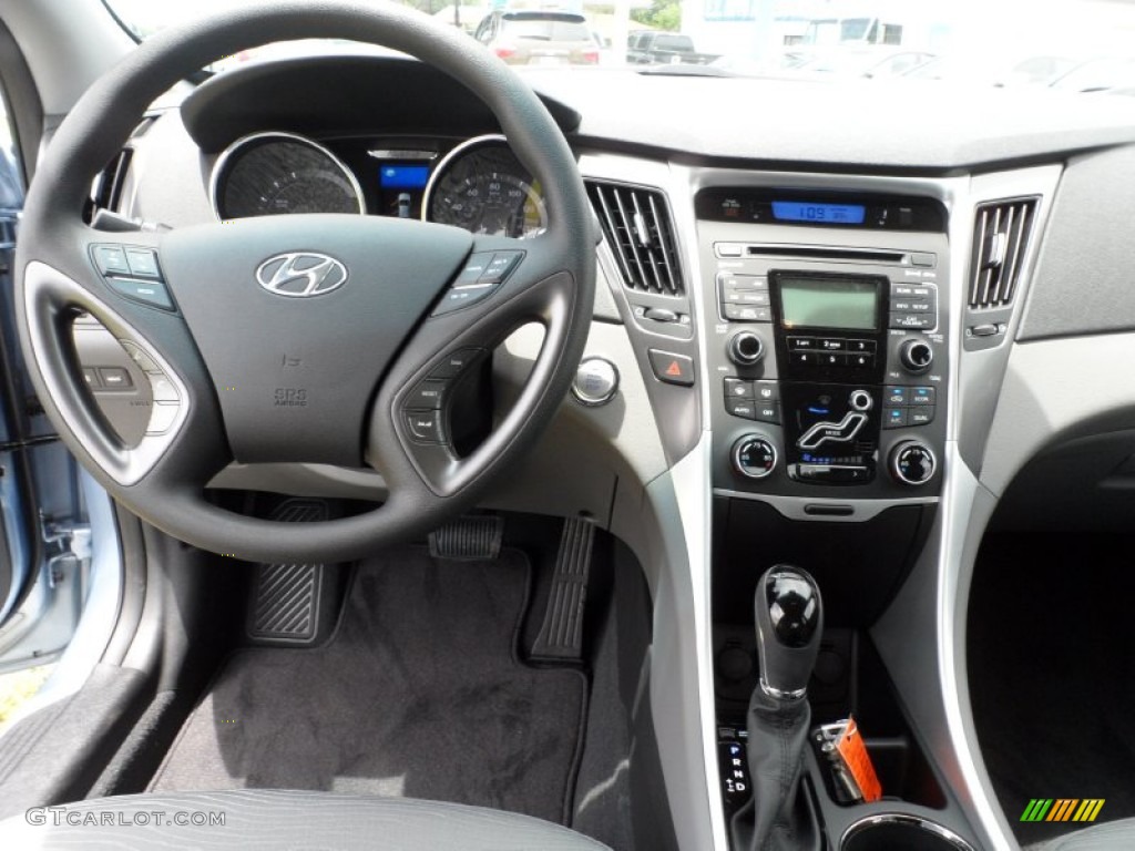 2011 Hyundai Sonata Hybrid Gray Dashboard Photo #51646450