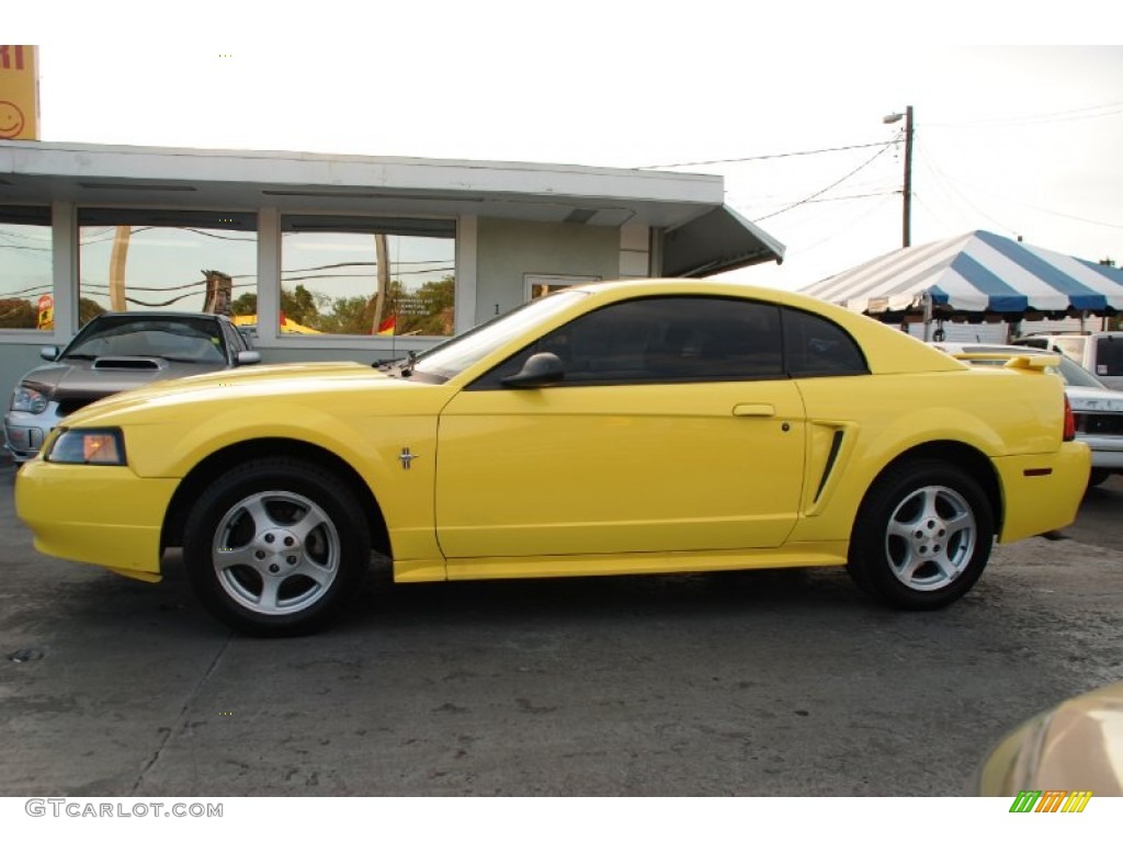 2003 Mustang V6 Coupe - Zinc Yellow / Dark Charcoal photo #2