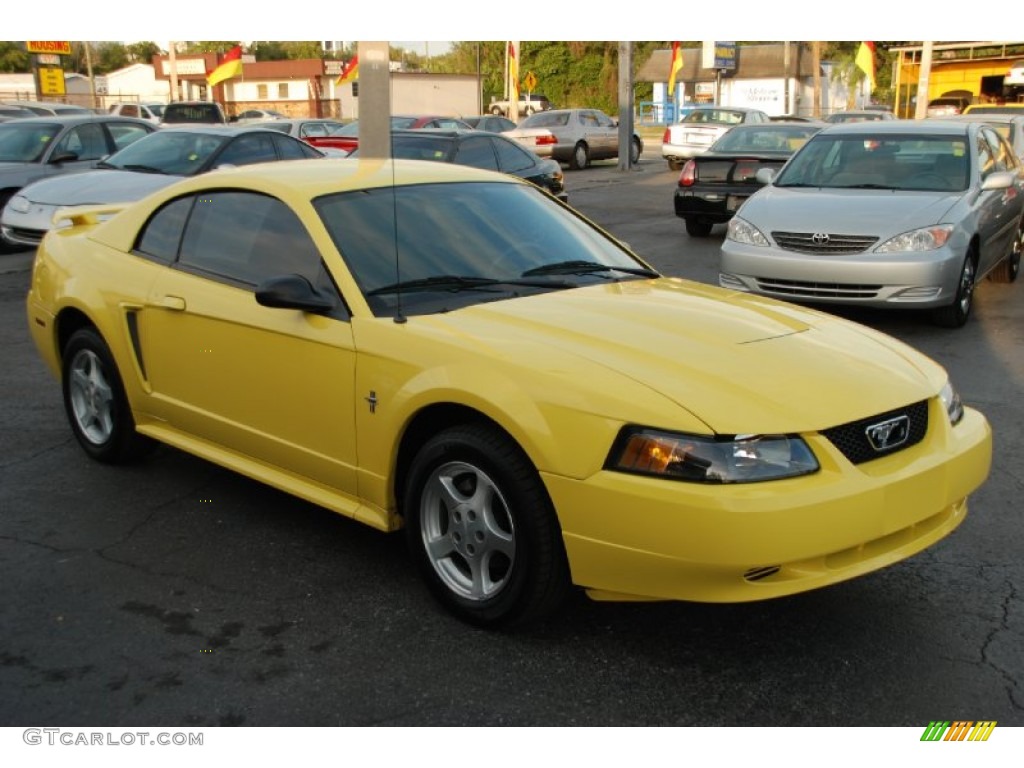 2003 Mustang V6 Coupe - Zinc Yellow / Dark Charcoal photo #5