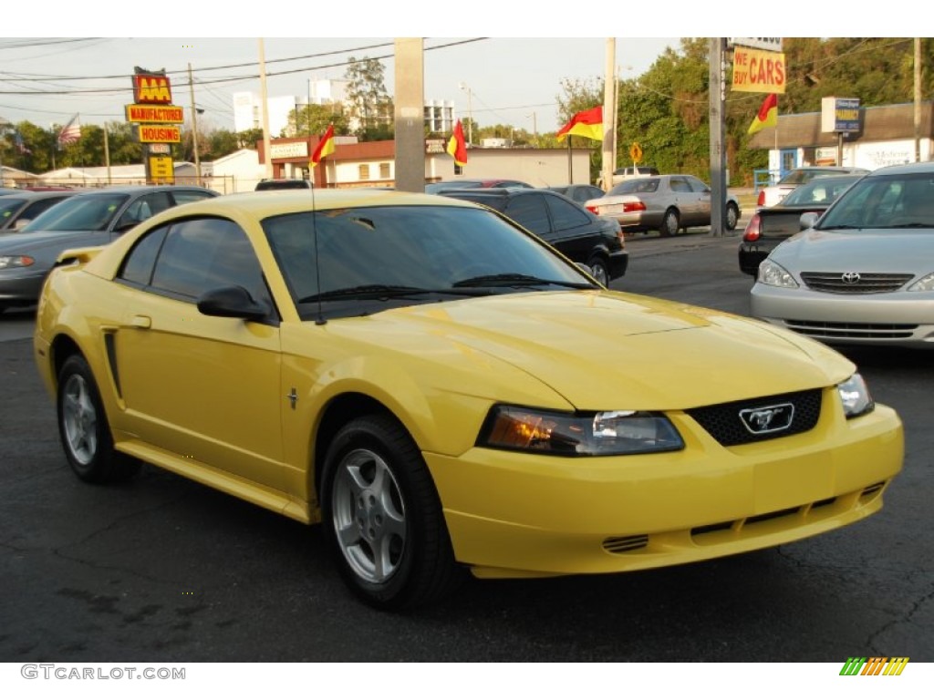 2003 Mustang V6 Coupe - Zinc Yellow / Dark Charcoal photo #6