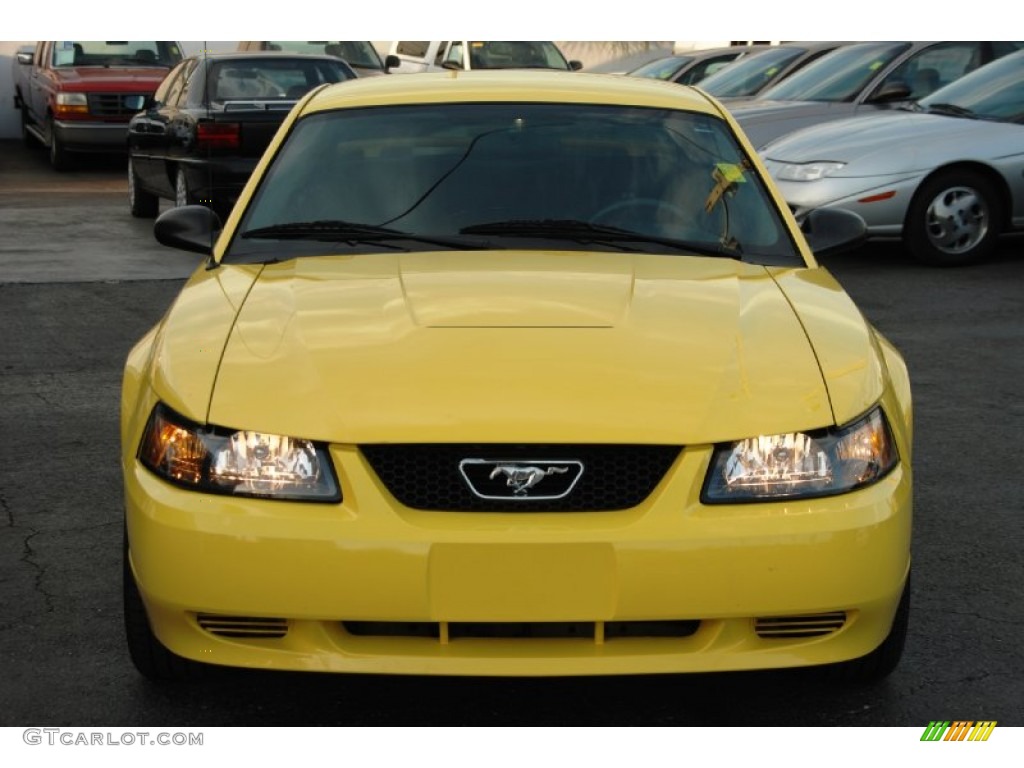 2003 Mustang V6 Coupe - Zinc Yellow / Dark Charcoal photo #10