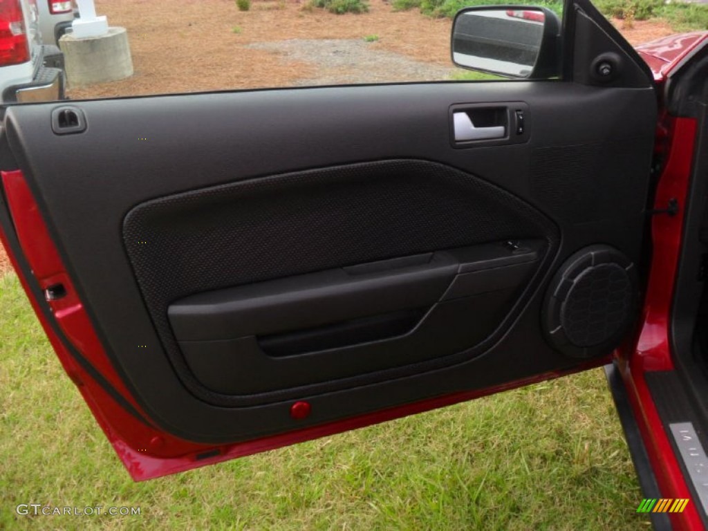2007 Mustang V6 Deluxe Coupe - Redfire Metallic / Dark Charcoal photo #8