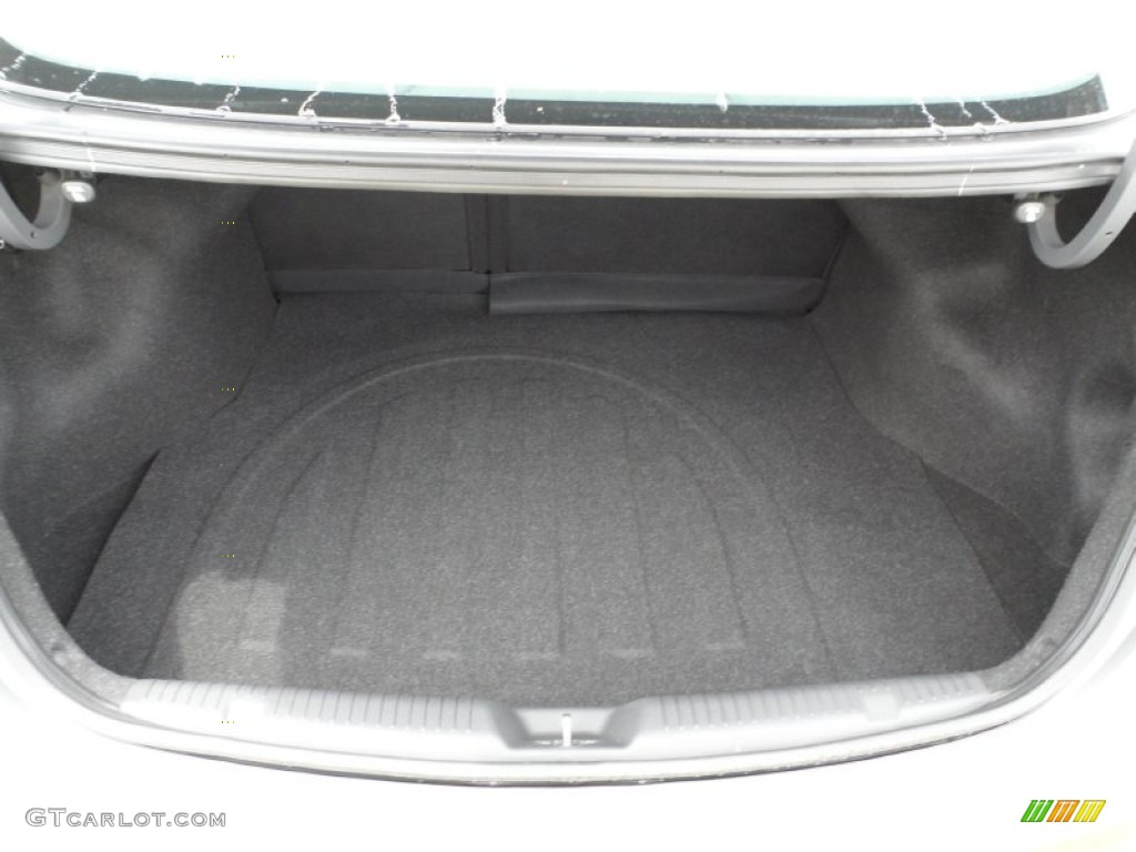 2012 Hyundai Elantra GLS Trunk Photo #51649333