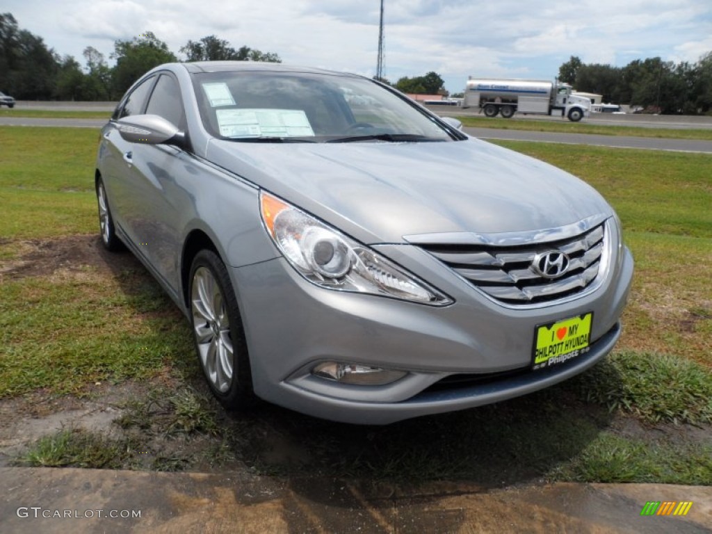 Iridescent Silver Blue Pearl Hyundai Sonata