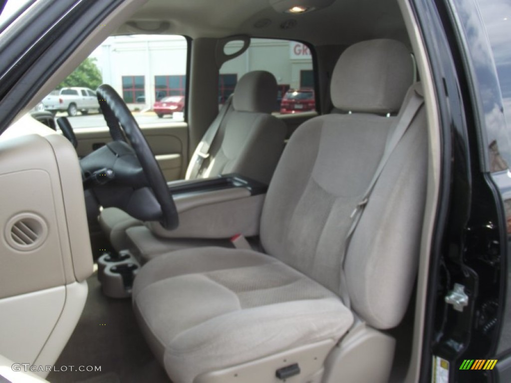 2005 Tahoe LS - Black / Tan/Neutral photo #13