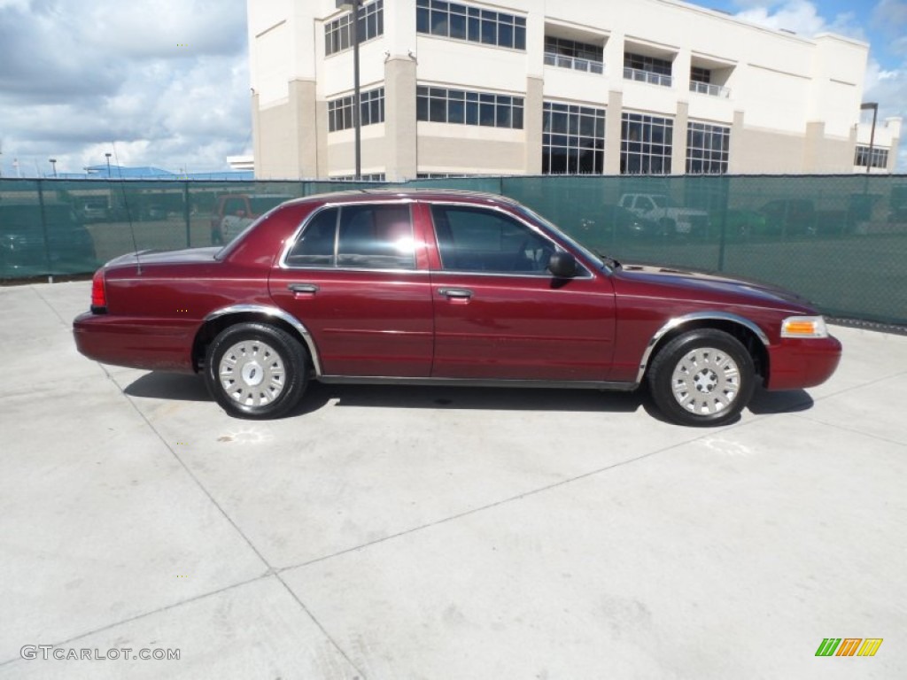 2005 Crown Victoria Police Interceptor - Dark Toreador Red Metallic / Light Flint photo #2