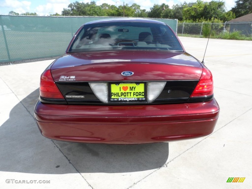 2005 Crown Victoria Police Interceptor - Dark Toreador Red Metallic / Light Flint photo #4