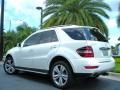 Arctic White - ML 350 Photo No. 8