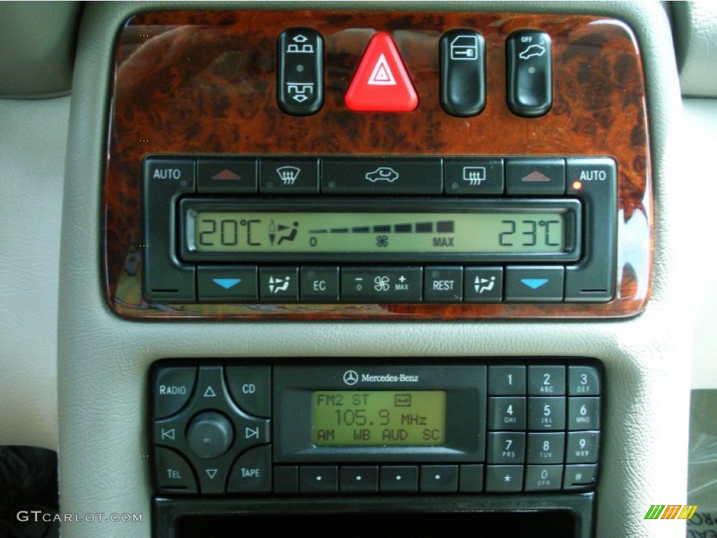 2000 Mercedes-Benz CLK 320 Cabriolet Controls Photo #51653107