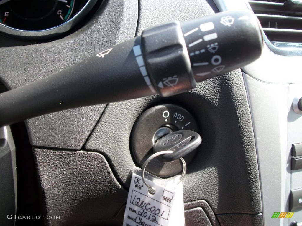 2012 Chevrolet Malibu LT Controls Photo #51654709