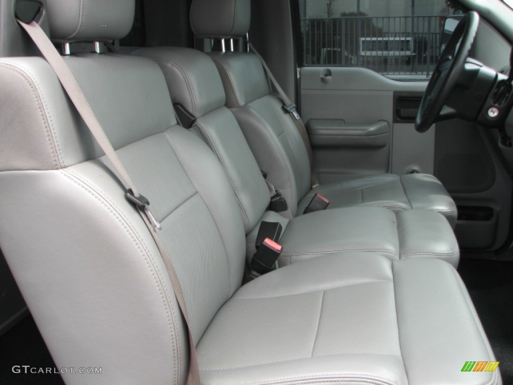 2006 F150 XL Regular Cab - Oxford White / Medium Flint photo #12
