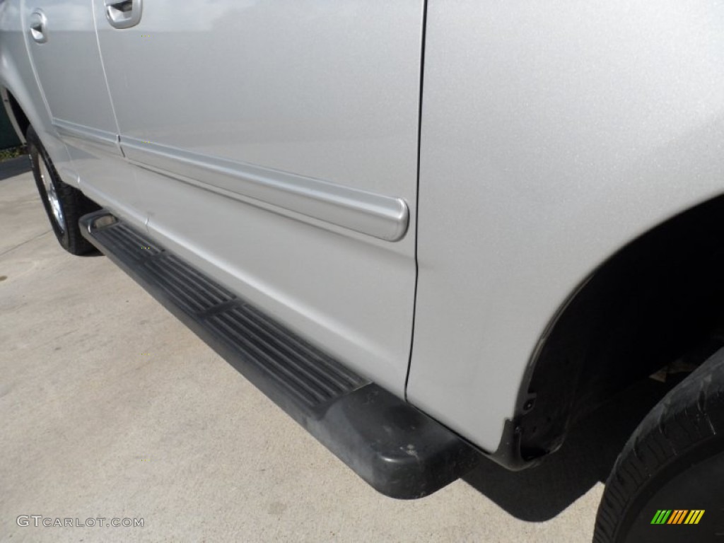 2003 F150 XLT SuperCrew - Silver Metallic / Medium Graphite Grey photo #17