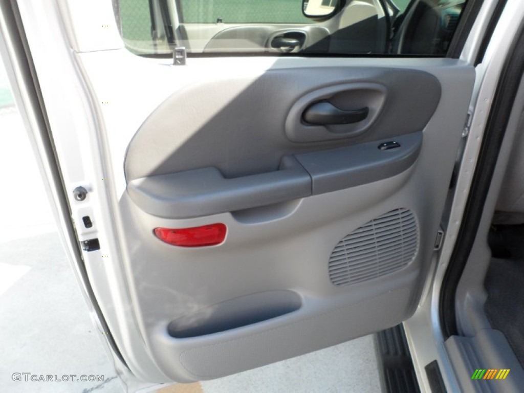 2003 F150 XLT SuperCrew - Silver Metallic / Medium Graphite Grey photo #31