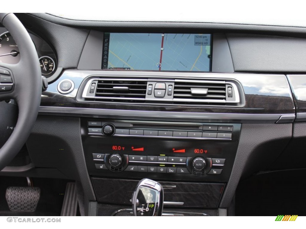 2011 BMW 7 Series 750i Sedan Navigation Photos