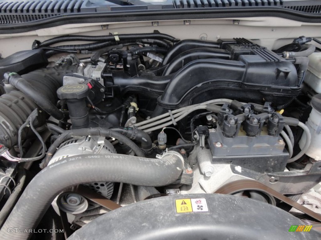 2005 Ford Explorer Limited Engine Photos