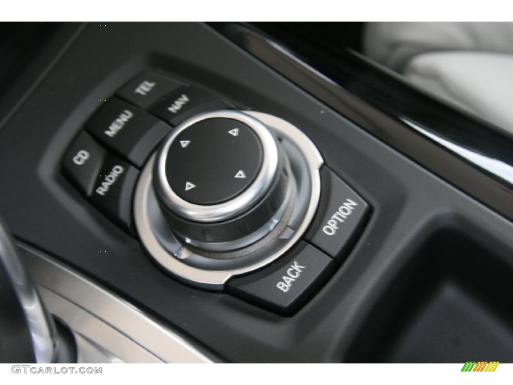 2012 BMW X6 M Standard X6 M Model Controls Photo #51660361